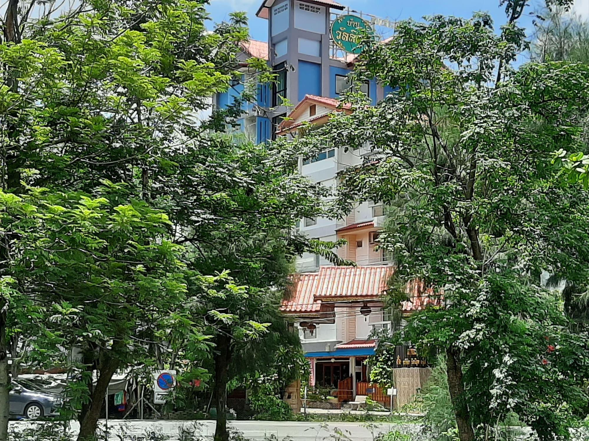 Vanlisut Hotel Ngamwongwan Нонтхабури Экстерьер фото